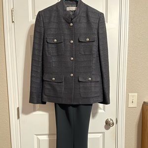 Tahari Classic Women’s Navy Pantsuit